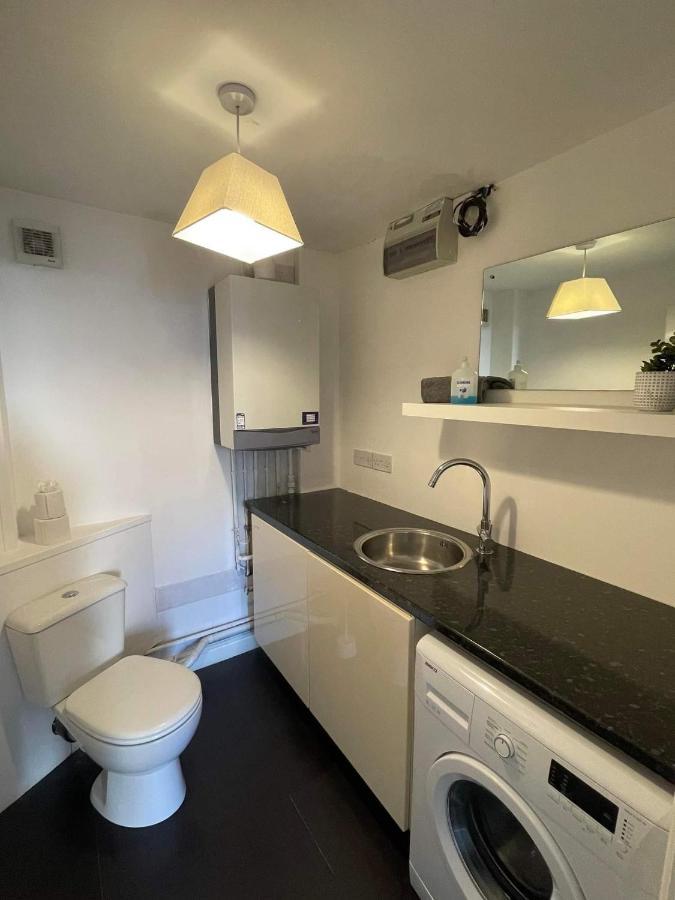 4 Laurel Court Villa Ълвърстън Екстериор снимка