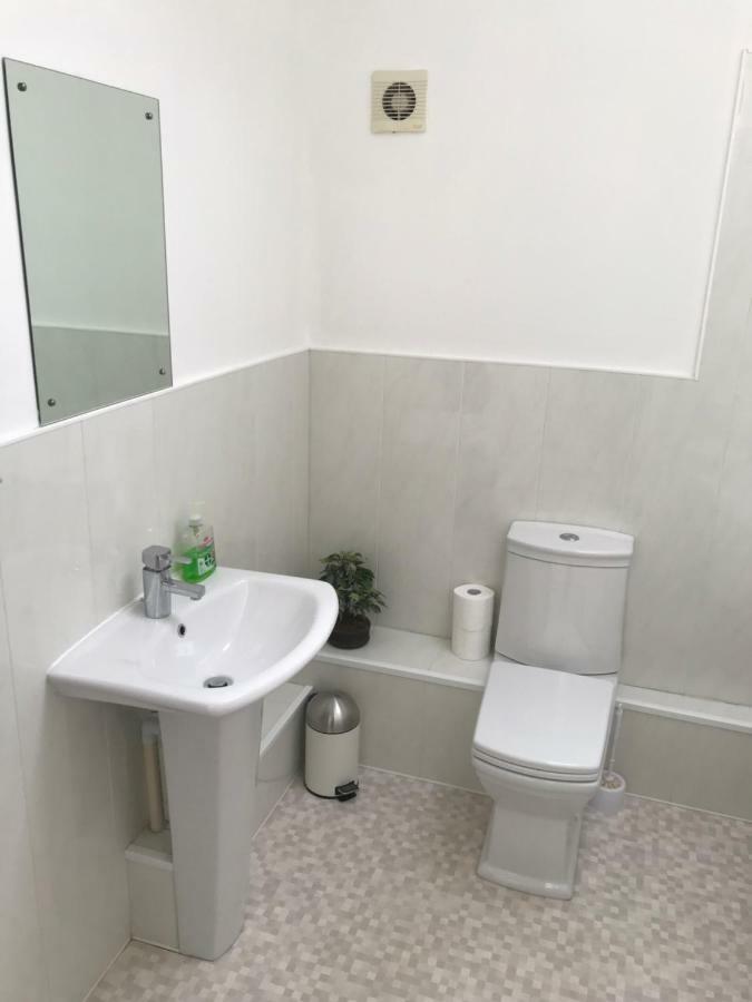 4 Laurel Court Villa Ълвърстън Екстериор снимка